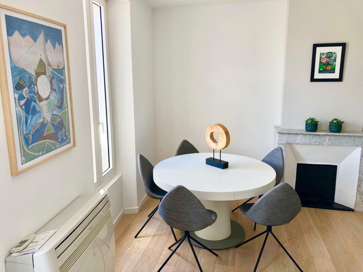 Bright & Modern Apartment In The Heart Of อองทีบส์ ภายนอก รูปภาพ