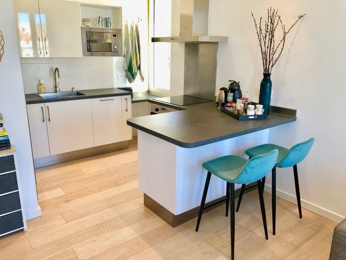 Bright & Modern Apartment In The Heart Of อองทีบส์ ภายนอก รูปภาพ